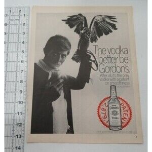 Gordon's Vodka 1969 VINTAGE PRINT AD Advertising Falcon Falconry